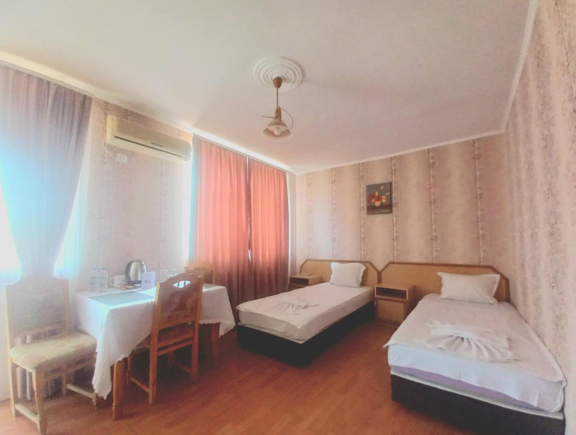 Hotel Kibor Gulubovo  Экстерьер фото
