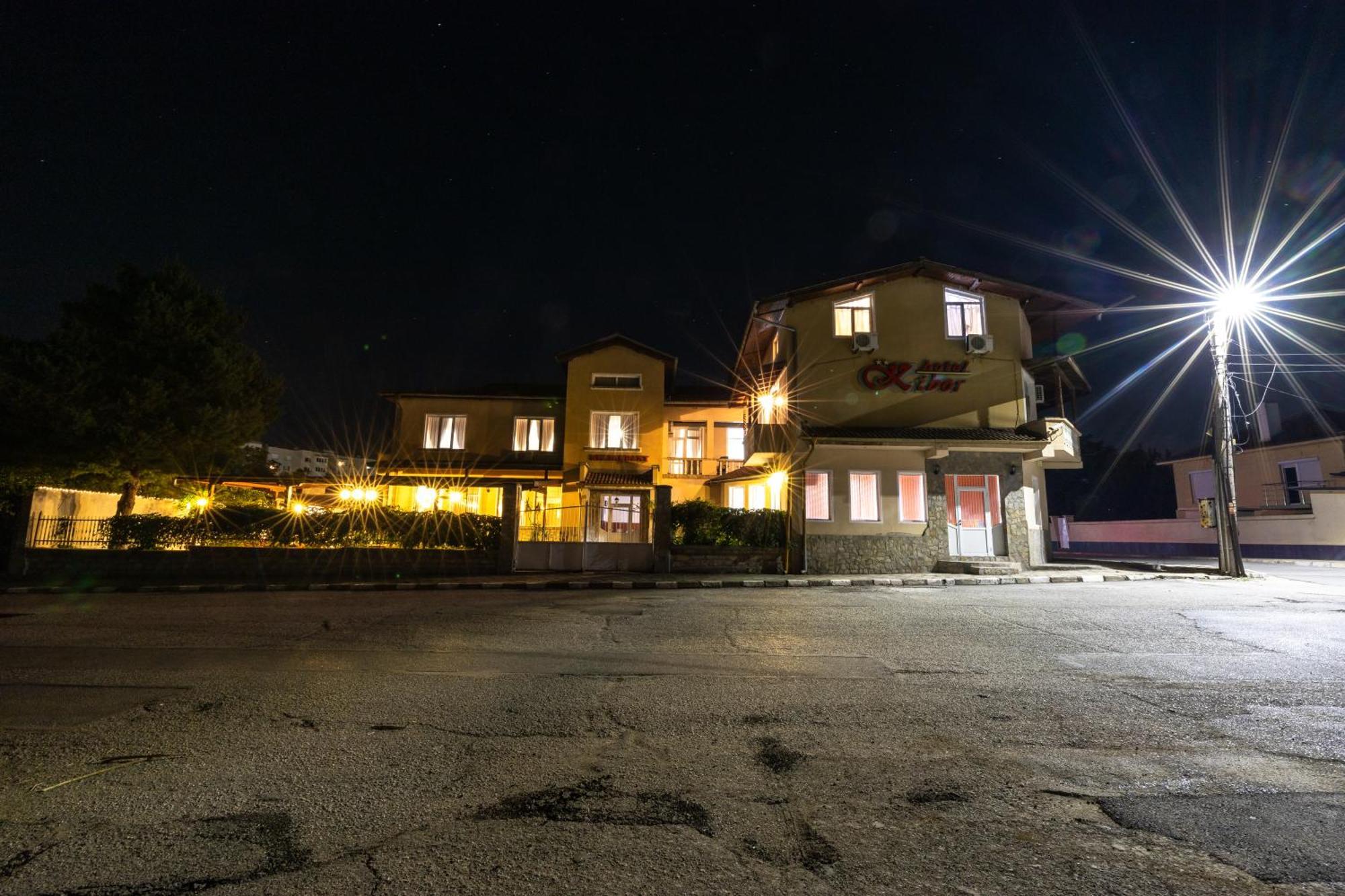 Hotel Kibor Gulubovo  Экстерьер фото