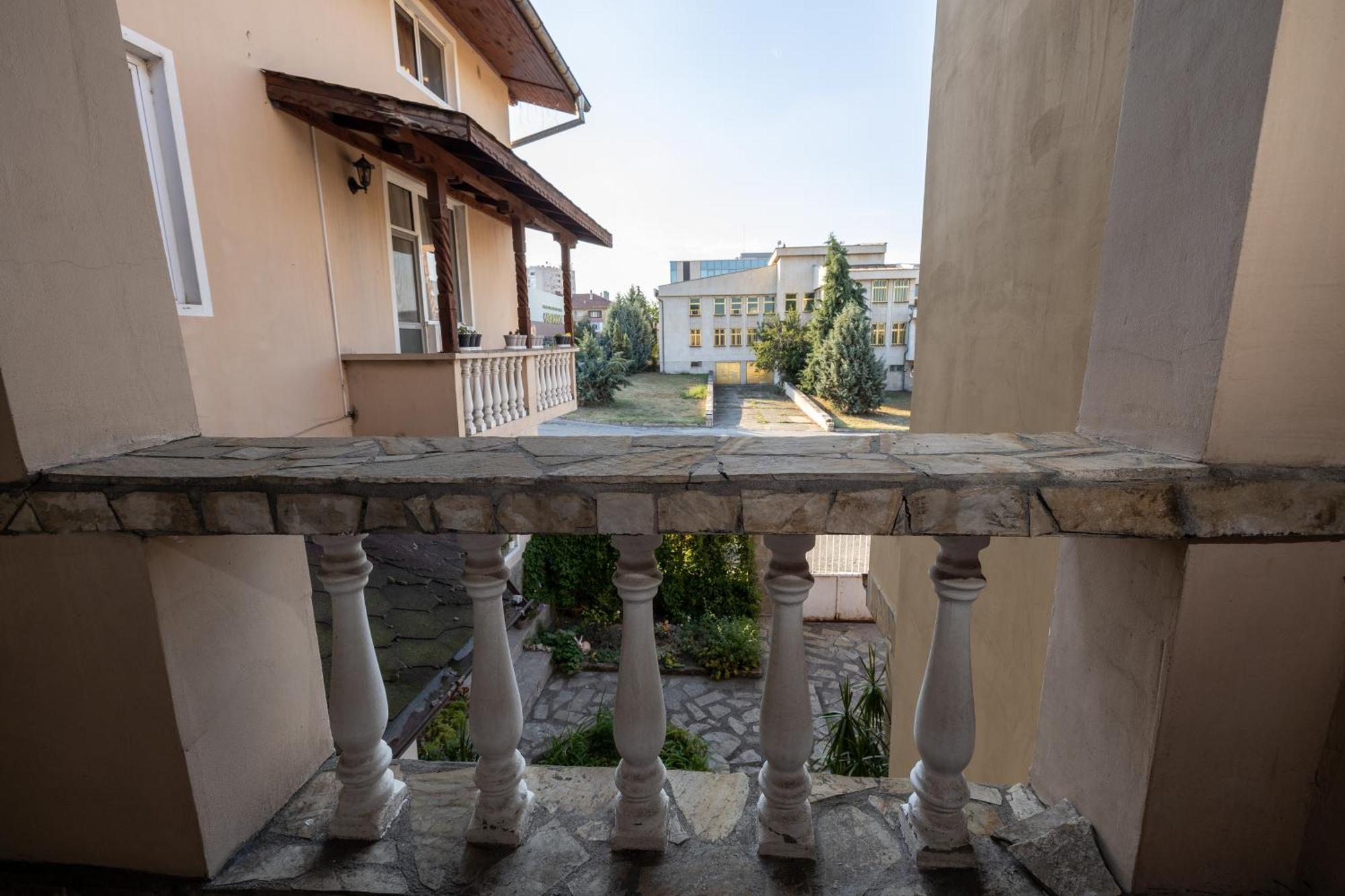 Hotel Kibor Gulubovo  Экстерьер фото
