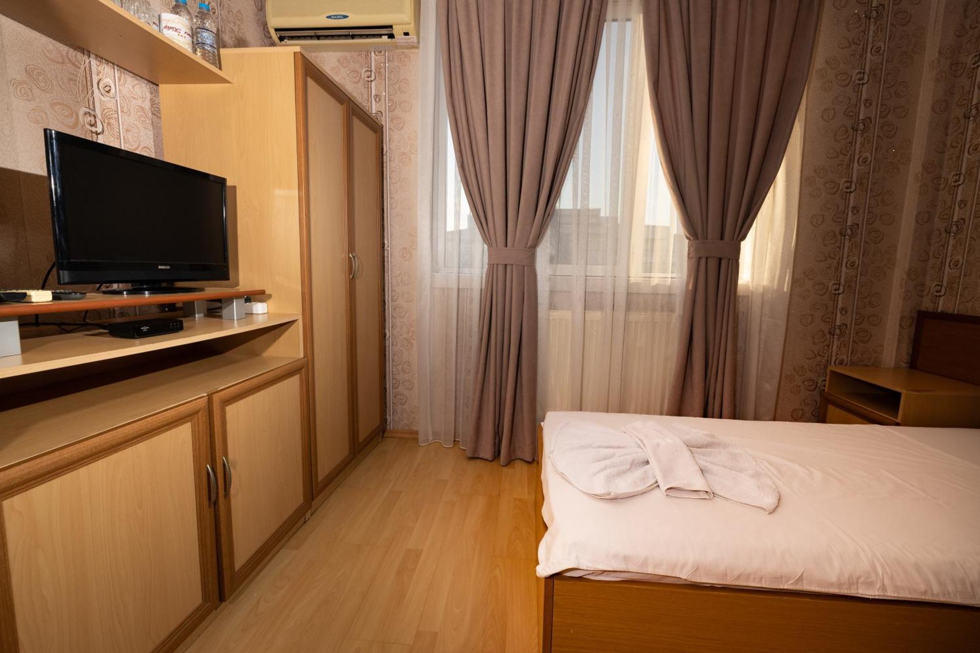 Hotel Kibor Gulubovo  Экстерьер фото