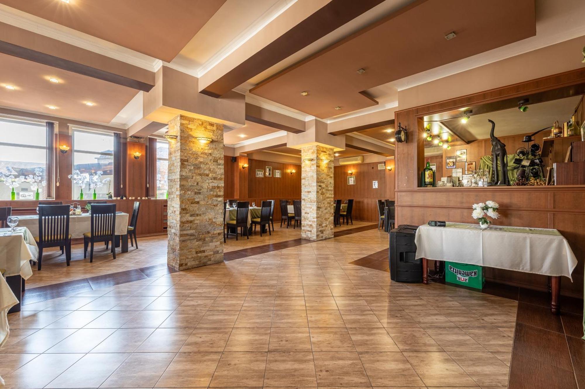 Hotel Kibor Gulubovo  Экстерьер фото