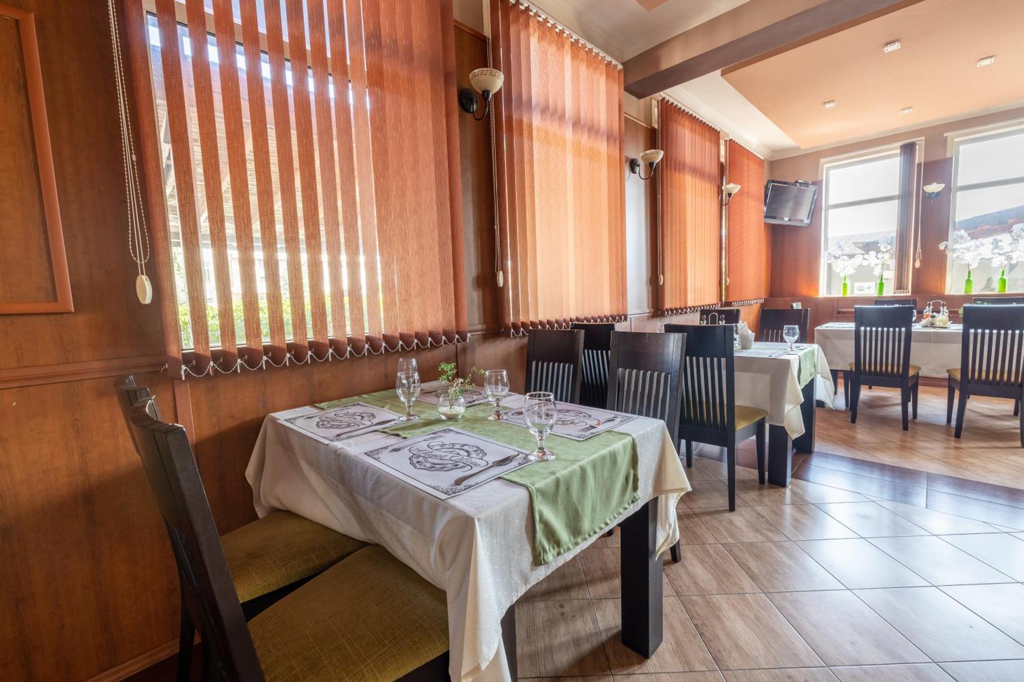 Hotel Kibor Gulubovo  Экстерьер фото
