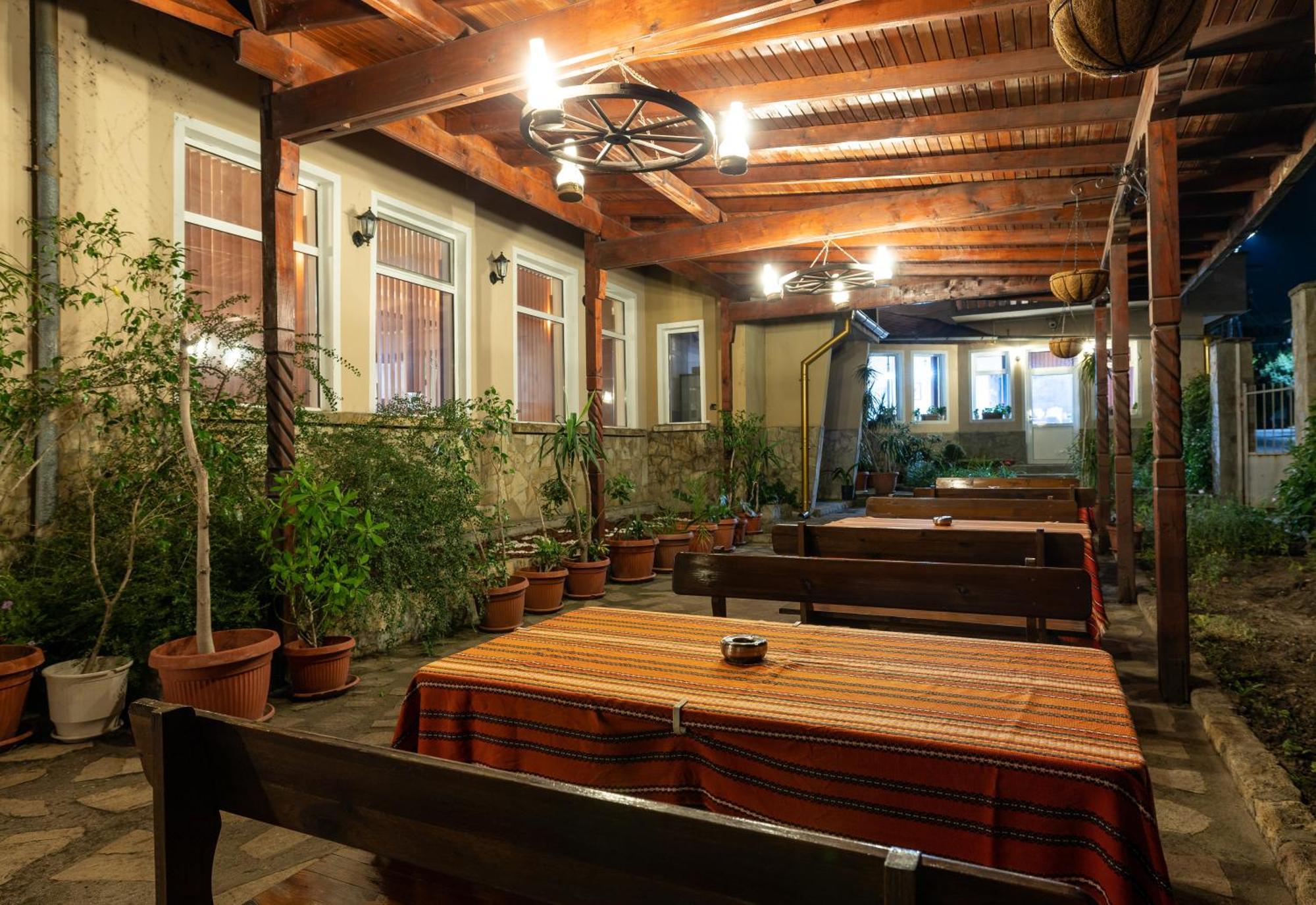 Hotel Kibor Gulubovo  Экстерьер фото
