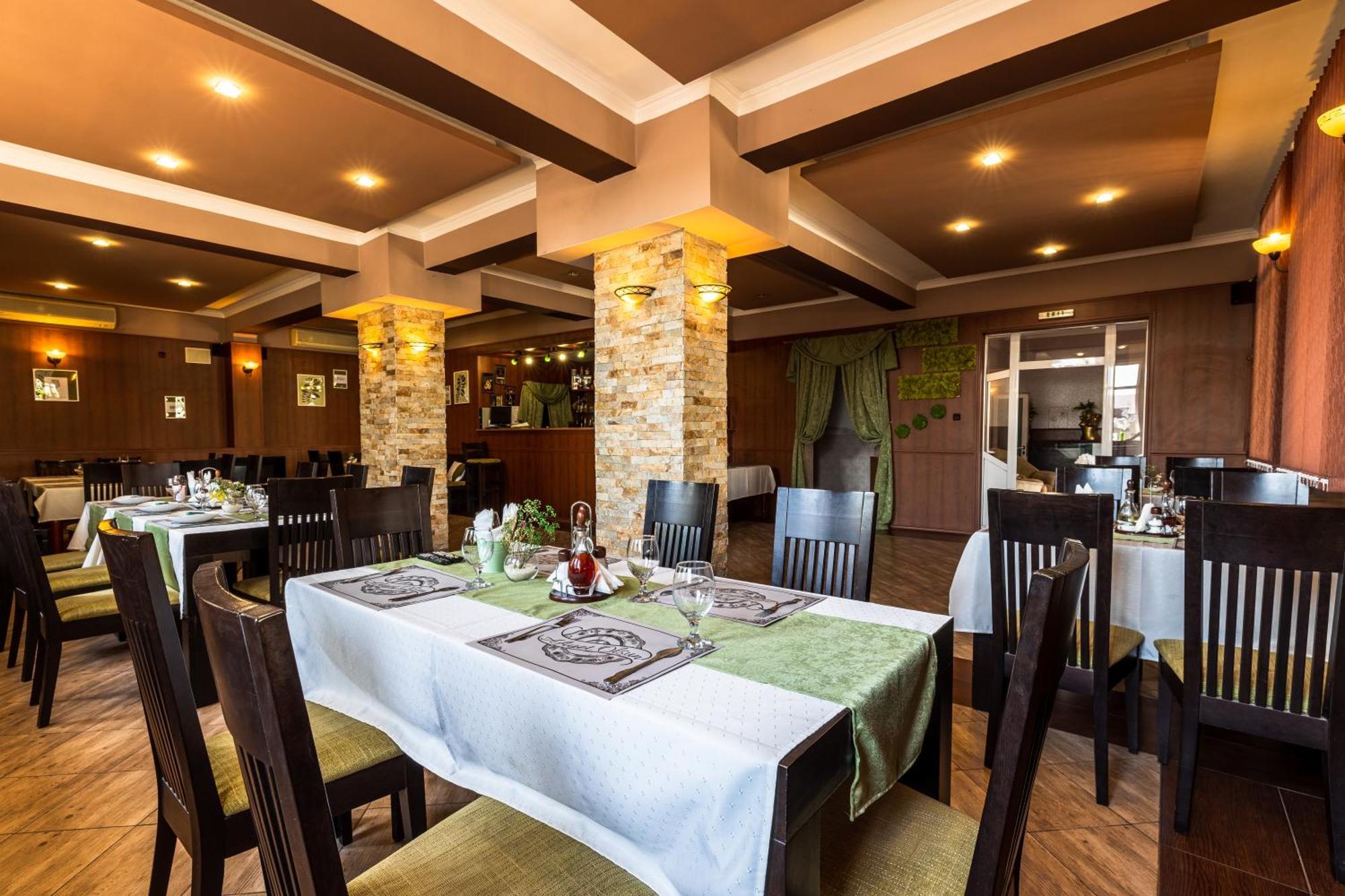 Hotel Kibor Gulubovo  Экстерьер фото