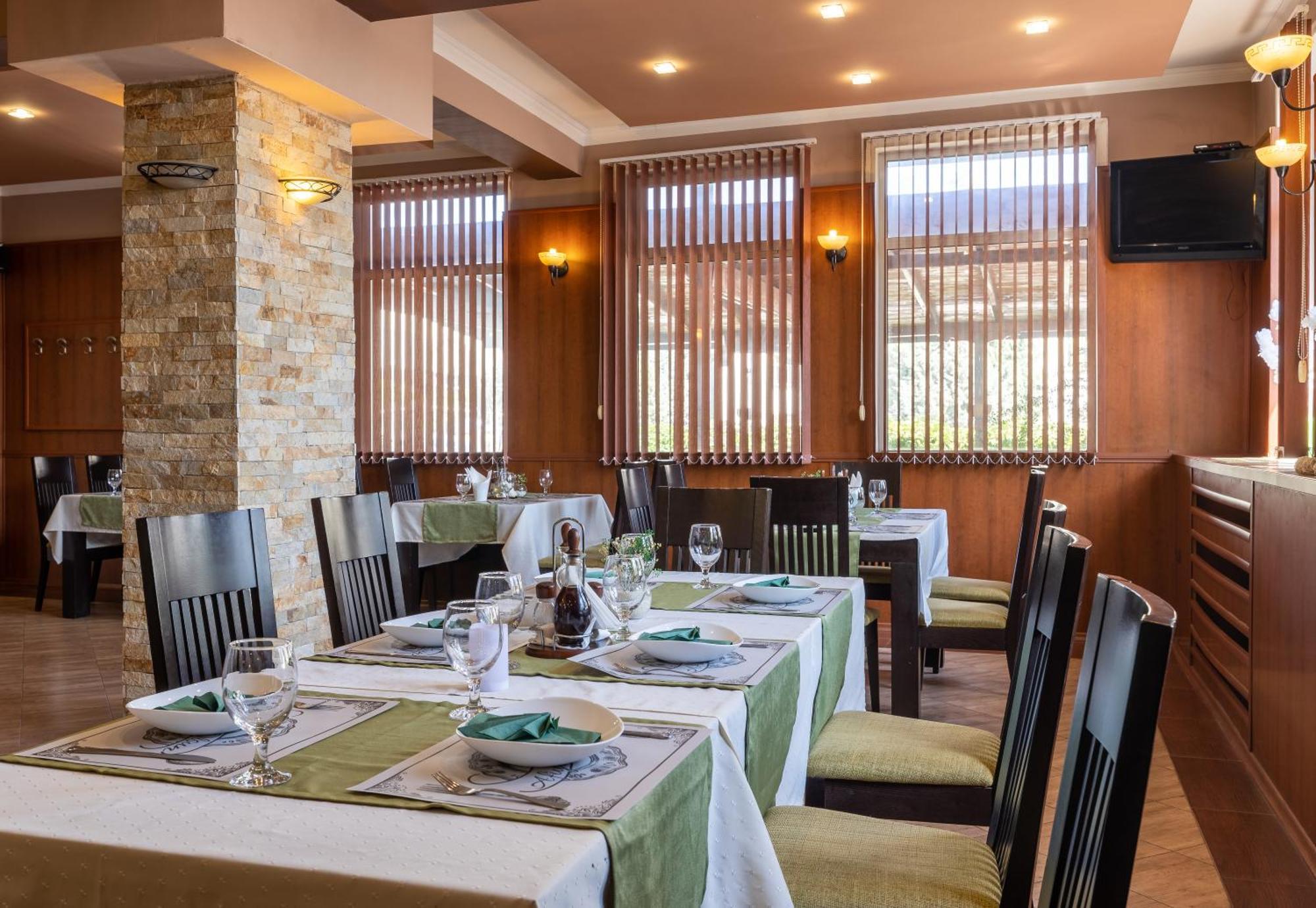 Hotel Kibor Gulubovo  Экстерьер фото