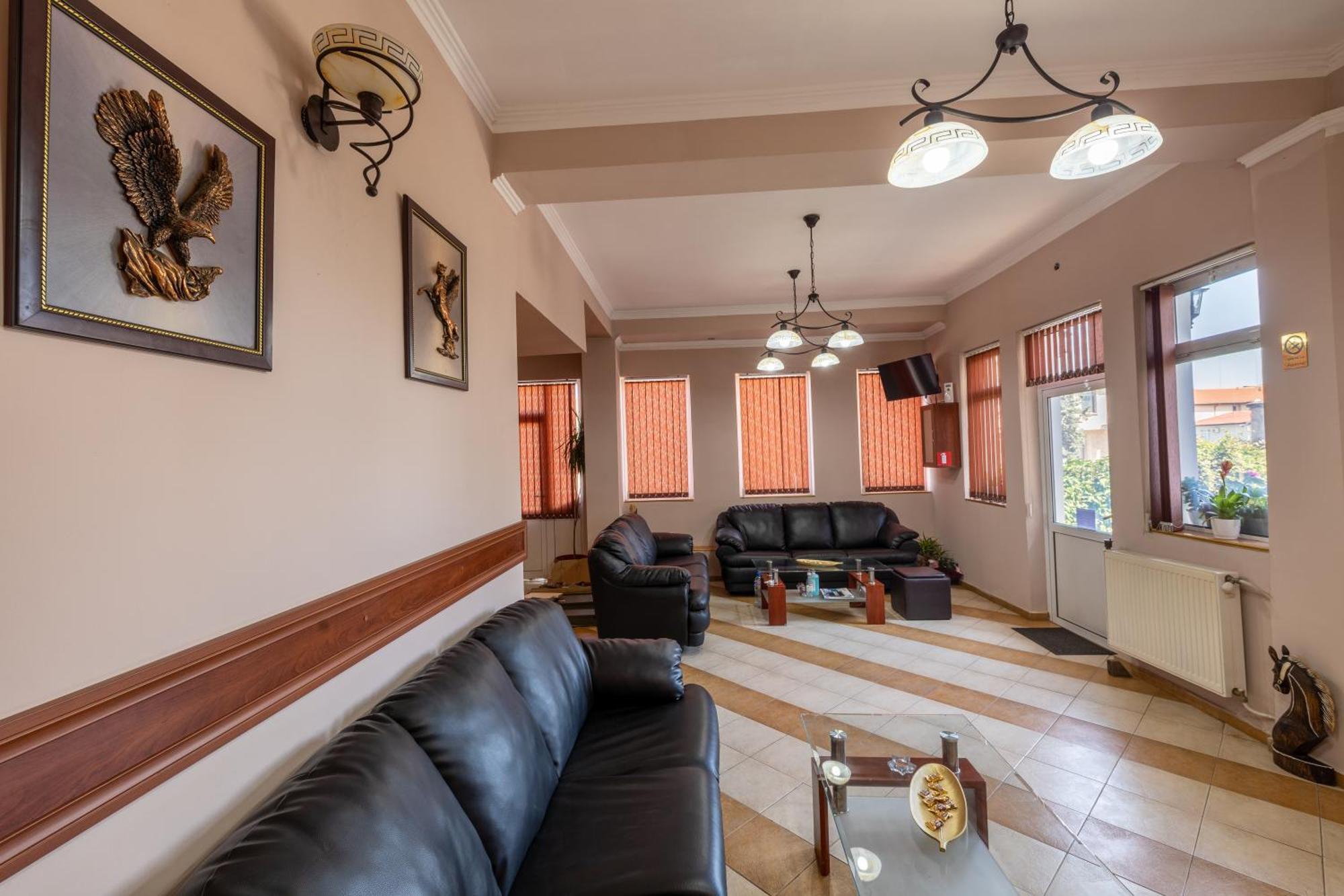 Hotel Kibor Gulubovo  Экстерьер фото