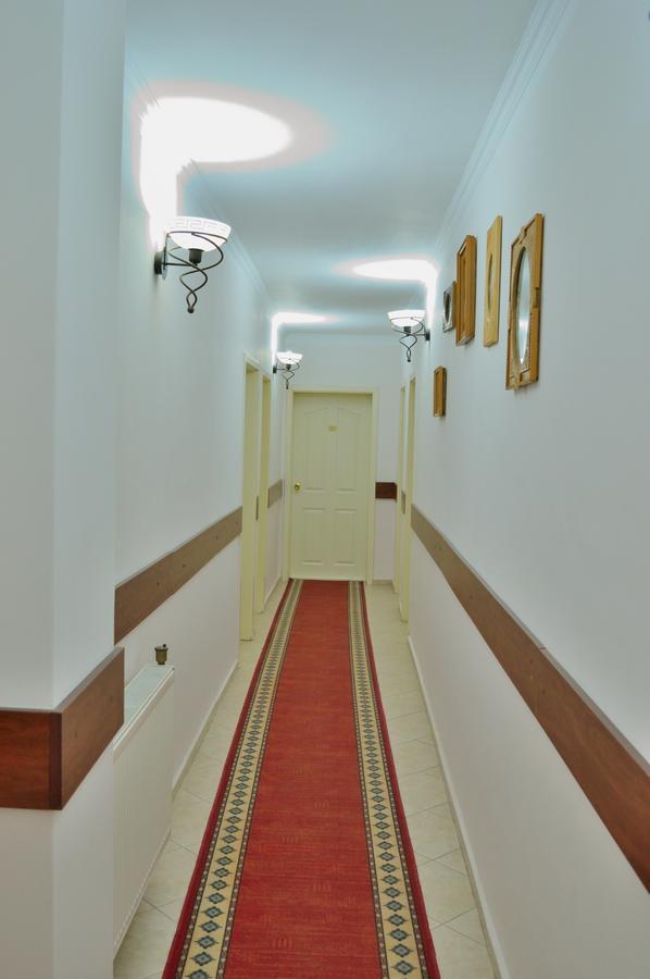 Hotel Kibor Gulubovo  Экстерьер фото